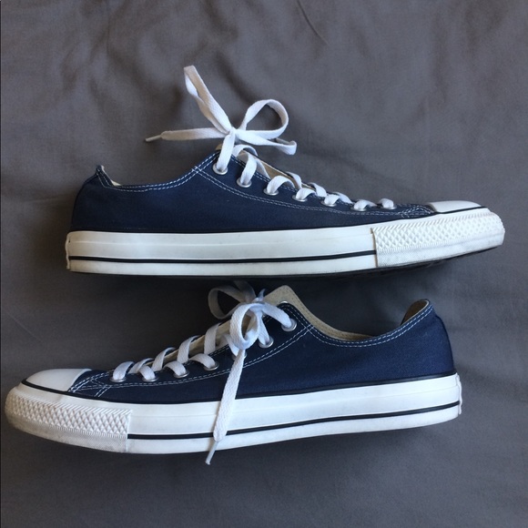 chuck taylors low top